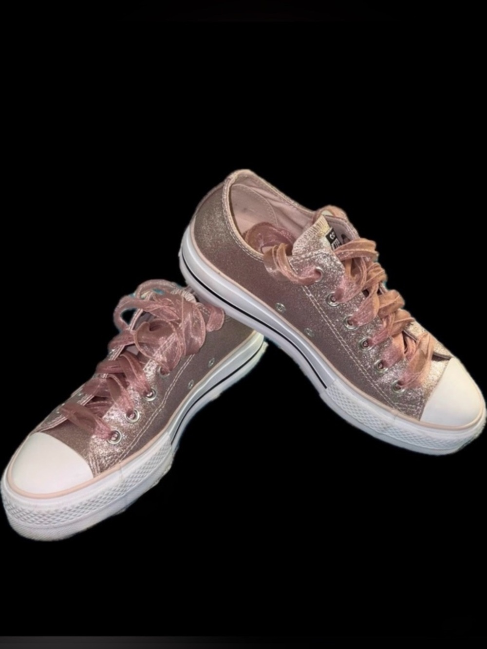CONVERSE CHUCK TAYLOR ALL STAR LIFT. Glitter Ox Shine
Platform Sneakers Pink 7.5